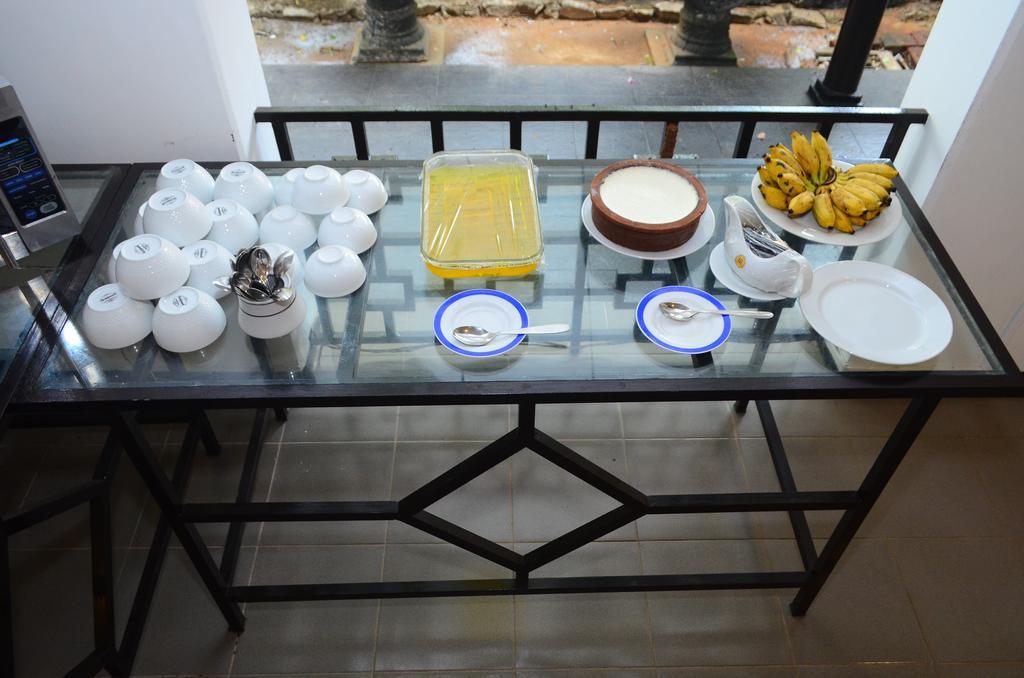 Jayasinghe Holiday Resort Катарагама Экстерьер фото